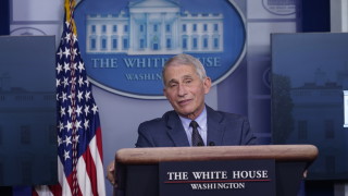 Най високопоставеният учен по инфекциозни болести в САЩ д р Антъни Фаучи