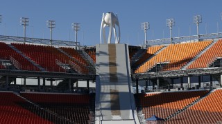 Биатлонистът Красимир Анев и състезателя по спускане с шейни Павел