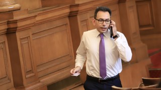 Не можеш да се събудиш здрав след 12 години управление