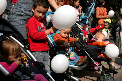 Родители на протест за адекватни детски добавки 