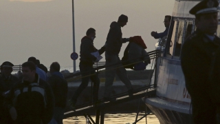 Гърция започна да връща мигранти в Турция