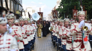 Празнични шествия по случай 24 май