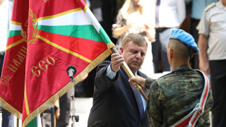 Каракачанов: Развитието на Специалните сили ще продължи