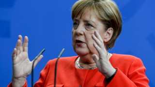 Канцлерът на Германия Ангела Меркел заяви че подкрепя ЕС да