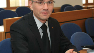 Ангел Джамбазки: Не съм трепал кучки, не познавам никаква Кучкова!