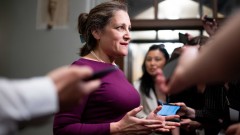 Зеленски назначи бившия вицепремиер на Канада за свой икономически съветник