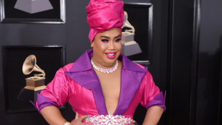 Патрик Стар е моден стилист влогър гримьор и мъж На червения килим