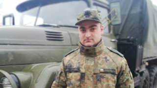 Военен помогна на пострадали при катастрофата край Благоевград