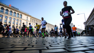 Българинът Йоло Николов триумфира в полумаратонската дистанция на 21 098 километра