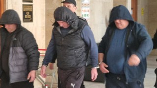 Окръжният съд в Бургас остави в ареста шестима души за кражбата
