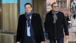 Прокуратурата да разследва сделки на КТБ, вместо приватизацията, зове Петър Славов
