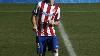 Торес изпревари Бони и Шюрле