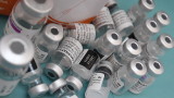 Колко ваксини срещу COVID-19 отиват в кофата за боклук?