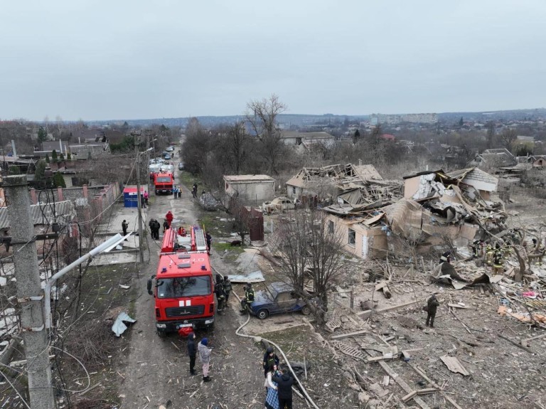 Разрушеният жилищен квартал в Запорожие