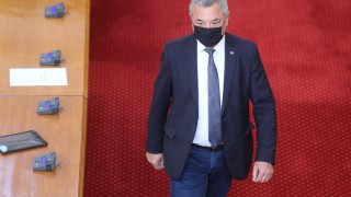 Депутатите понижиха ДДС: За тези стоки от август ще плащаме налог от 9%