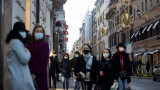 Мутациите на коронавируса се смесиха, става особено заразен за младите хора