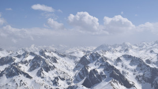 Десетки души са ранени при инцидент със ски лифт в