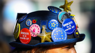 Хиляди опоненти на Брекзит се събират в централната част на