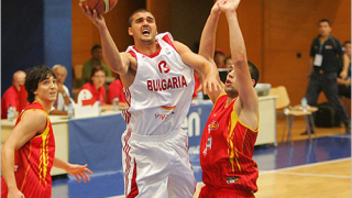 Младежите се класираха за дивизия "А" след успех над Полша