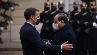 Президентът на Франция Еманюел Макрон обяви че няма да обуславя