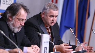 България не трябва да отстъпва от своята позиция по отношение