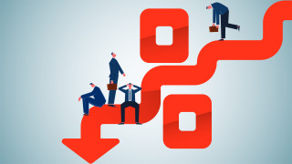 За четвърти пореден месец обявите в сайтовете за работа у