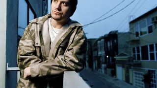 Майк Патън иска ракия и родна бира за концерта си