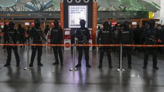 Служител на посолството на КНДР и мениджър на националната авиокомпания Air