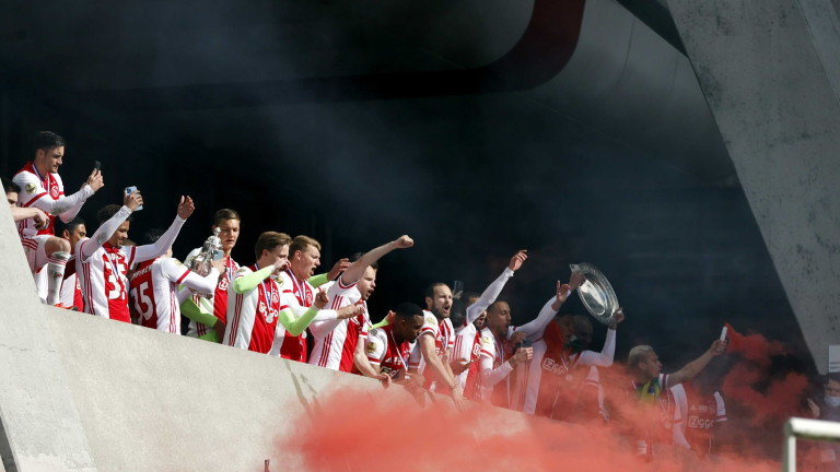 Аякс спечели рекордна 35-та титла на Нидерландия