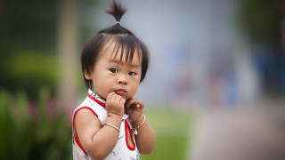 Броят на децата родени през 2000 2010 г в Китай