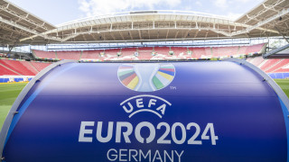 Провеждащото се в Германия Европейско първенство по футбол води със