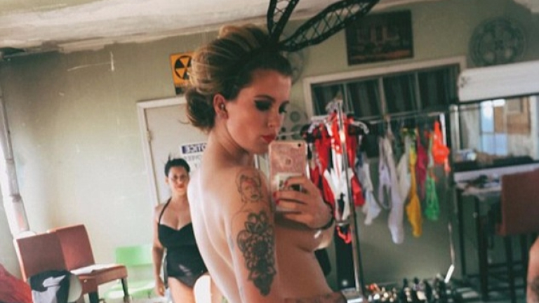 Айрланд Болдуин: Не съм повредена стока (СНИМКИ)