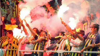 Фенербахче надигра Бешикташ в дерби