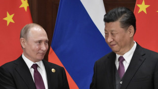 Руският президент Владимир Путин и китайският президент Си Дзинпин по време на