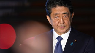 Япония ще почете във вторник своя убит през юли бивш