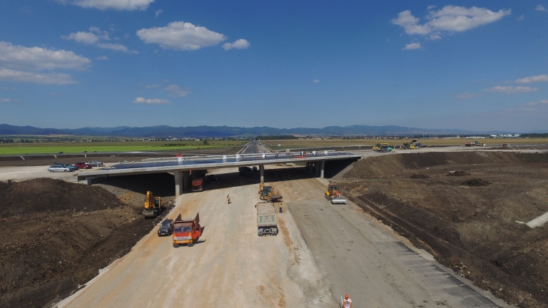 Глобяват с 600 000 лв. строителите на бул. "Ломско шосе"