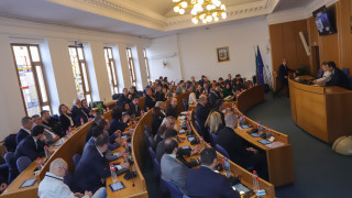 При седмия си опит поне засега столичните общински съветници не