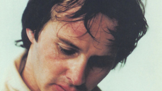 Вилньов ще кара Ферари в памет на баща си