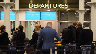 За тази сутрин британският премиер Борис Джонсън свиква спешно заседание