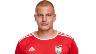 Вратарят Петър Петров не е напуснал Пирин Благоевград а остава