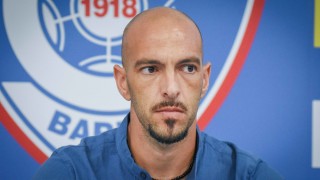 Старши треньорът на Спартак Варна Кириякос Георгиу е бил докаран с кола