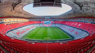 Байерн Мюнхен ще покаже днес новия облик на Алианц Арена