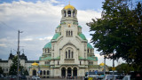 Забраниха паркирането на автобуси пред храм-паметника "Св. Александър Невски"