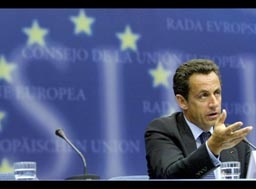 Първият бюджет на Саркози е дефицитен