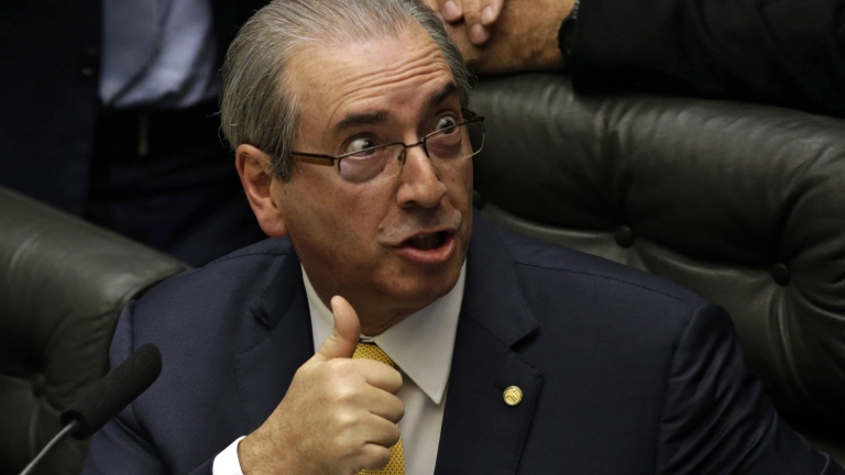 Инициаторът на импийчмънта срещу Русеф отстранен от парламента