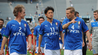 Най възрастният професионален футболист в света продължи своя договор с японския