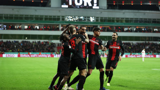 Байер Леверкузен победи с 3 2 Щутгарт в драматичан сблъсък от 1 4 финалите за Купата