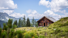 6 места в България с приказни къщички и вили в планината