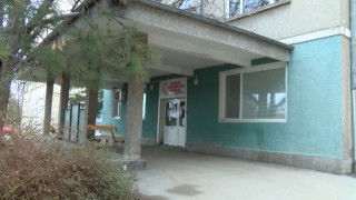 Спешните медици в Горна Оряховица продължават масово да подават оставки