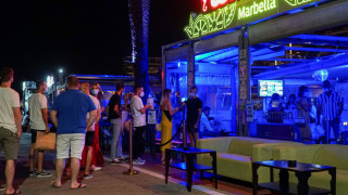 Разпространението на коронавируса се увеличава все по често от хора на